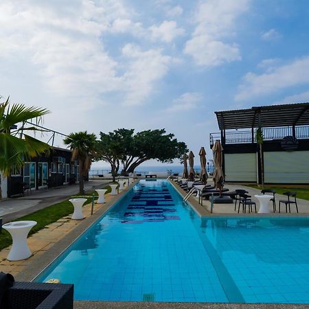 Hostel White Card Free Diving Xiaoliuqiu Exterior foto